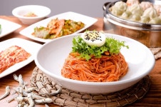 비빔국수의 맛을 좌지우지하는 비빔국수 양념장 만들기