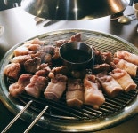 협재해수욕장 인근 참숯직화 흑돼지근고기 원조 제주애월맛집 도민상회본점
