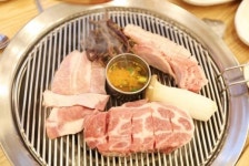 부산 연산동 맛집 ‘제주이마이가연산점’ 고사리와 함께 구워먹는 제주생고기 알려져