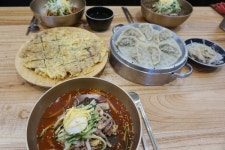 깊은 해물육수의 맛, 거제도 맛집 ‘하면옥’의 명품 냉면