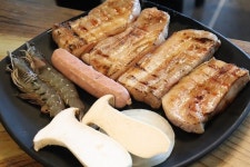 제주도 함덕해변을 즐기며 흑돼지 즐기러 가볼만한 곳. 세화 맛집 ‘세화그때그집’