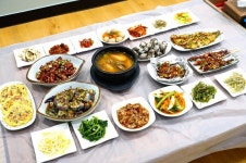 제철 꼬막을 맛있게 즐길 수 있는 벌교꼬막맛집 장도웰빙꼬막정식