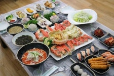 싱싱한 대게를 두 눈으로 직접 골라 합리적인 가격으로 즐기는 속초맛집 ‘최대게’