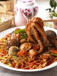 겨울 제철 해산물로 매콤칼칼한 해물찜 만들기…맛집이 따로 없네