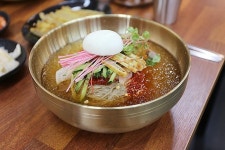 부산 밀면 맛집으로 육전밀면, 부산역에 이어 남포동점 오픈