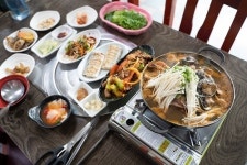 중문관광단지맛집 어부와농부, 향토음식 전문점으로 눈길