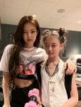 엘라 그로스, 블랙핑크와 남다른 우정? YG 산하 더블랙레이블 소속