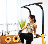 ‘JK휘트니스’, 가정용철봉 치닝디핑 활용한 홈트레이닝 인기