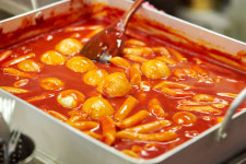 ‘중국당면’과 만난 매운 떡볶이가 유행? 강식당 백종원 국물 떡볶이 황금레시피+꽈트로 튀김에 라면까지 퐁당!