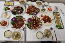 영통, 수원 맛집으로 소문난 ‘동해인’ 단체 및 가족 모임 장소로 눈길