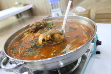단양 맛집 단양 민물매운탕 토종닭, 자연산 쏘가리를 제대로 느끼다 … 비법 육수로 깔끔하고 얼큰한 맛 자랑