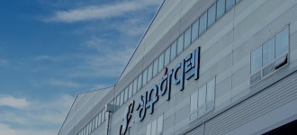[벤더사 줌인] [성우하이텍] 후계자는 장녀 부부, 열쇠는 성우홀딩스