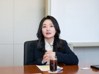 [딜메이커] [김·장 법률사무소] 괜히 1등 아니지…겹겹이 쌓인 아카이브의 힘