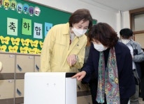 사상 첫 4월 개학?… 정부, 내주초 발표