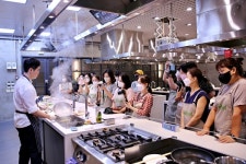 누구나 셰프가 되는 경험 강화 롯데제과, 첫 Chefood 쿠킹 클래스 진행