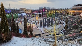 어린이 놀이정원 퍼스트가든의 환상적 야경