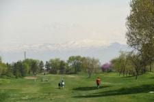 우즈베키스탄에 하나 뿐인 타슈켄트 레이크사이드 골프클럽(Tashkent Lakeside Golfclub)