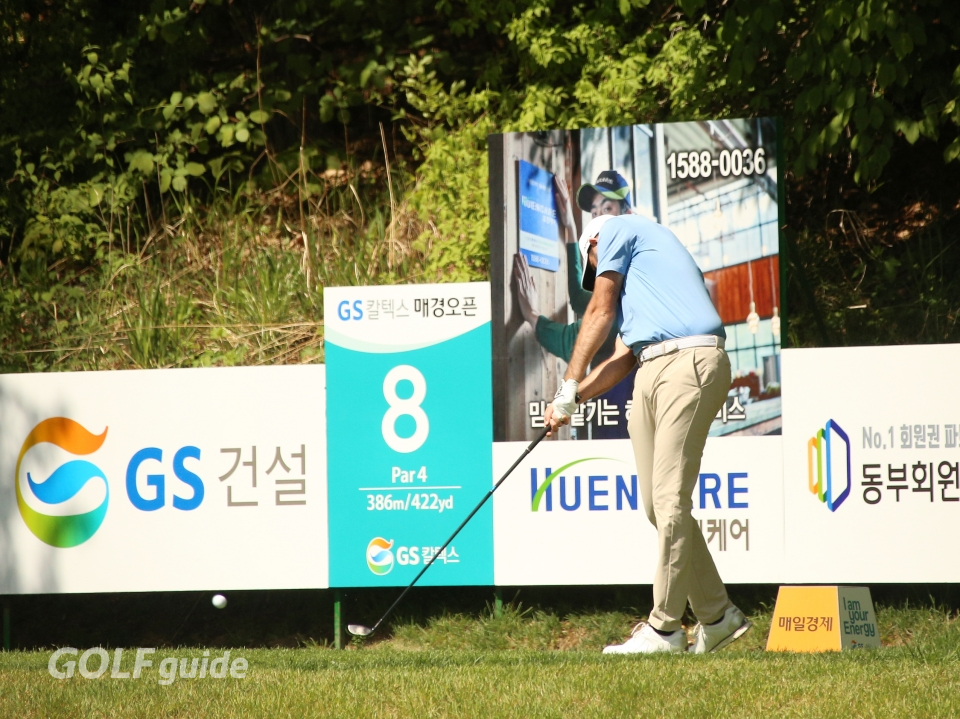 GS칼텍스 매경오픈, 조우영과 황도연 등 다수 선수 2라운드 공동 선두 기록에 도약