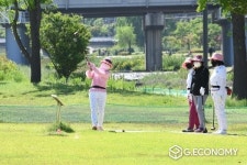 달성군, 전국 최고의 '파크골프 메카'로 떠올라