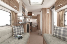 블루버드엔터프라이즈, 400급 카라반 스위프트 알파인4 판매 실시