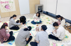 “처음이라 더 어려운 육아, 함께라서 든든해요” .... 동대문구, ‘초보 엄마 모임’ 운영
