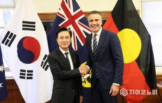 ‘호주 출장 김태흠 지사’…남호주와 ‘탄소중립 협력’ 나선다