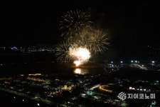 ‘영산강의 기적’ 52만 발걸음이 만든 축제 르네상스