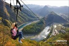 하늘을 질주하며 가을의 정취를 만끽하는 #짚라인여행