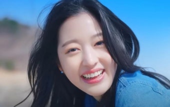 '장원영 친언니' 장다아, 데뷔작 <피라미드 게임>은?