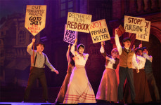 [리뷰] 100번 보라고 해도 즐겁게 관람할 것 같은 행복한 작품. 뮤지컬 레드북