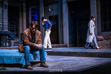 [리뷰] 깊고 깊은 감정과 불안 혹은 죄의식. 연극 3일간의 비