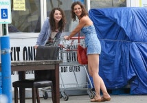 [리뷰] 사람이 사람의 희망이 되어주는. 영화 ‘올 위 해드’