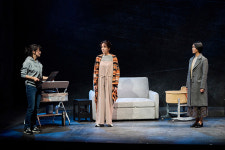 [리뷰] 현실의 어둠 속, 희망의 별빛. 연극 로미오 앤 줄리