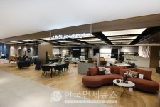 2배 커진 롯데하이마트 메가스토어 잠실점, 체험-휴식공간으로 고객 잡을까