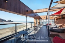 코로나로 지친 심신...바다 보며 커피 한 잔 여유를