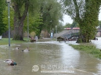 [속보]세종시, 맹곡천 범람 위험..인근 주민 신속히 대피해야