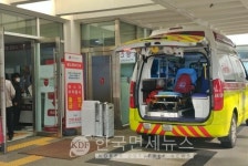 [상보] 강원도 정선 쌍둥이 자매 아파트 추락...치료 중 1명 숨져