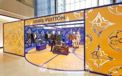 루이 비통, 신세계 타임스퀘어에 'LV X NBA 캡슐 컬렉션' 팝업 스토어 오픈