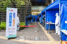[속보] 광진구 17명 확진자 발생, 뚝섬로 비취보석사우나 男 방문자는 검사 바람 [코로나19, 12일]