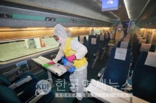 [속보] 로젠택배 광주물류, 포항시립 우현화장장, 부여 백마가든←必검진→칠곡 삼부사우나男, 아산 신천옥女 등 방문자 [코로나19, 5일]