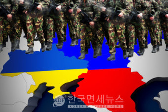 우크라이나 친러 반군, 동부 지역 포격...정부군 교전 확대 시 러시아 침공 명분 우려