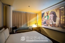 호텔이 100인치 영화관으로...신라스테이, 프라이빗 호캉스 패키지 출시