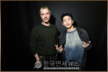 박재범, 힙한 데님 아웃핏으로 디젤 23 FW 패션쇼 참석 [kdf DIESEL]