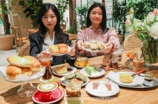 현대百 천호점, 초대형 휴게공간 해피니스 가든 오픈