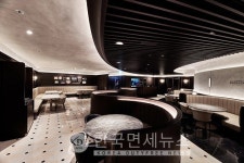 아웃백·슈퍼두퍼, 코엑스 스타필드점 동반 오픈...bhc의 고객접점 극대화 전략