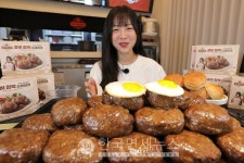 쯔양, 롯데홈쇼핑서 먹방 생방...쯔양 갈비 함박스테이크 단독 론칭