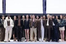 한섬 시스템·시스템옴므, 파리 패션위크 참가 … 24년 FW 컬렉션 공개