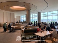 롯데몰 수원점, 69개 매장 리뉴얼... 푸드홀 다이닝 에비뉴 선봬