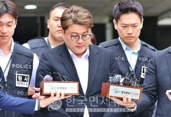 '음주운전 혐의' 가수 김호중, 구속 심사 후 유치장 이송