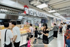 롯데마트 하노이센터점, 그로서리 전문 매장 리뉴얼...K-푸드 열풍 이어가